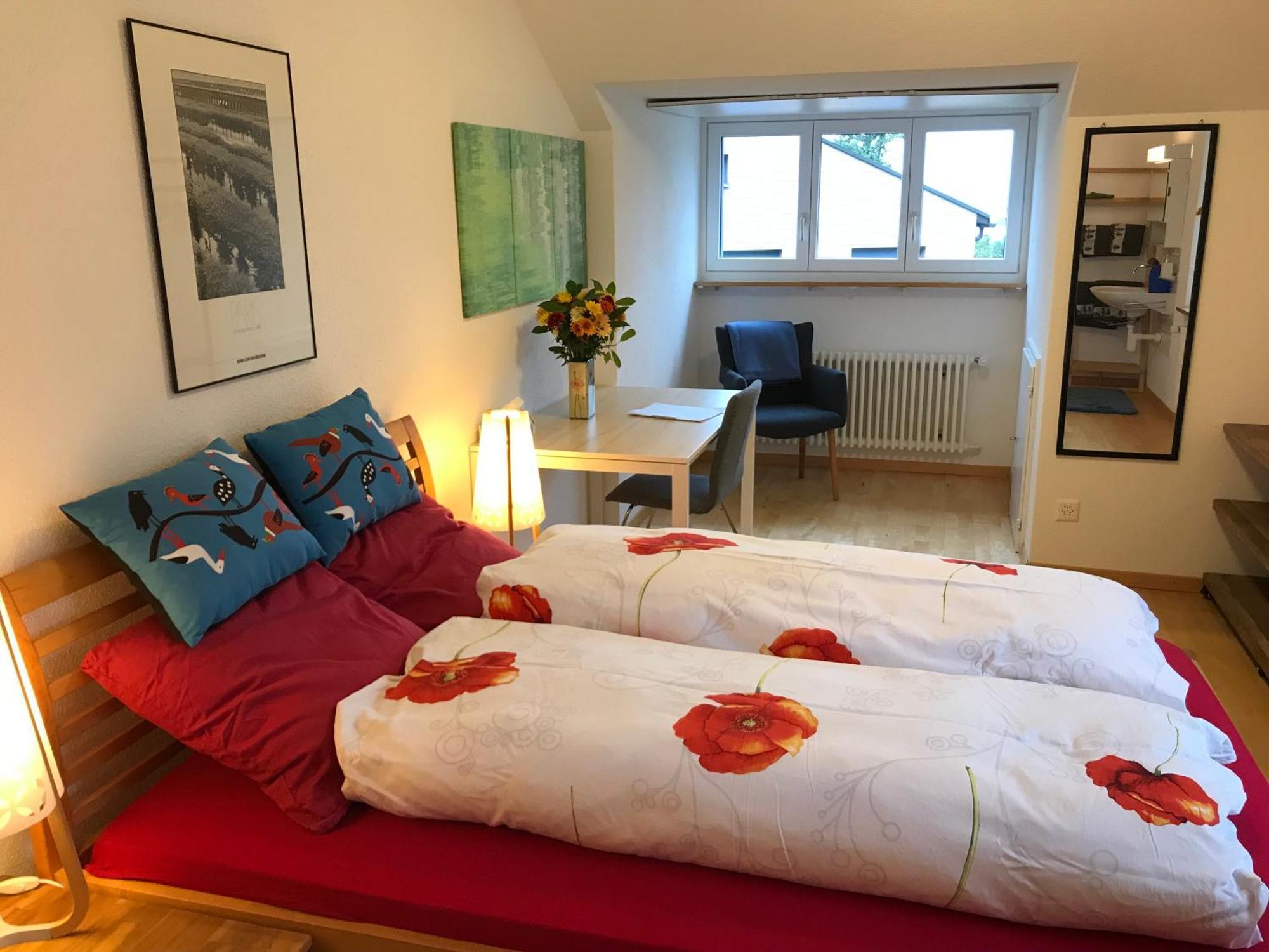 Guest Room Zollikon Zuerich エクステリア 写真