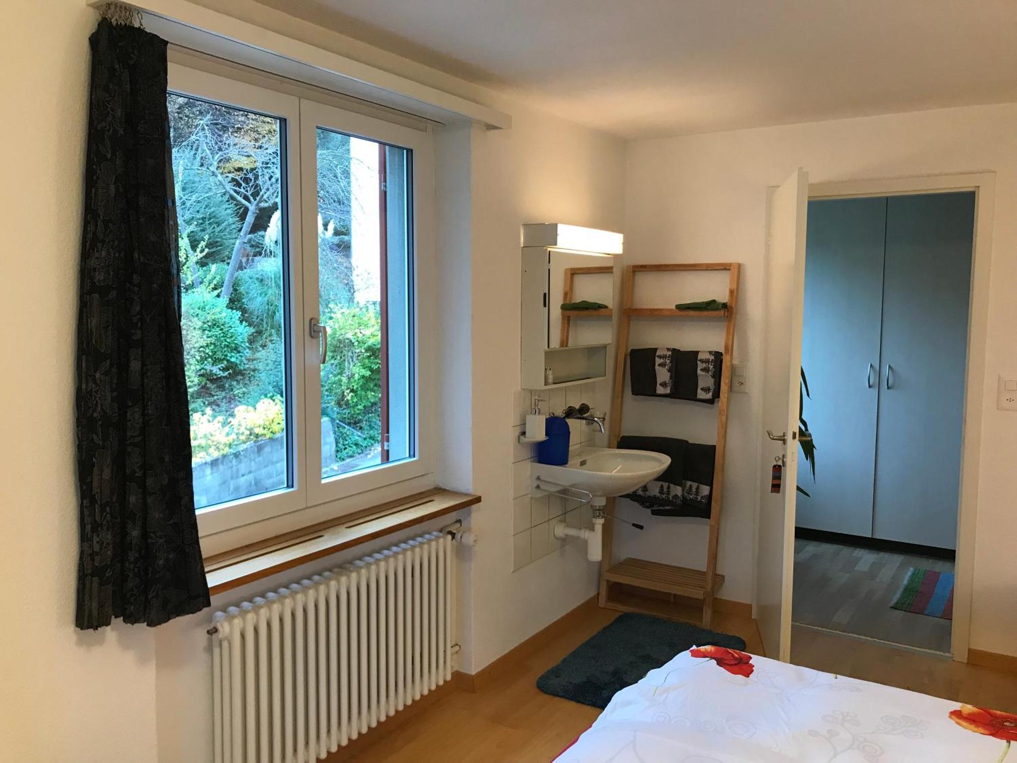 Guest Room Zollikon Zuerich エクステリア 写真